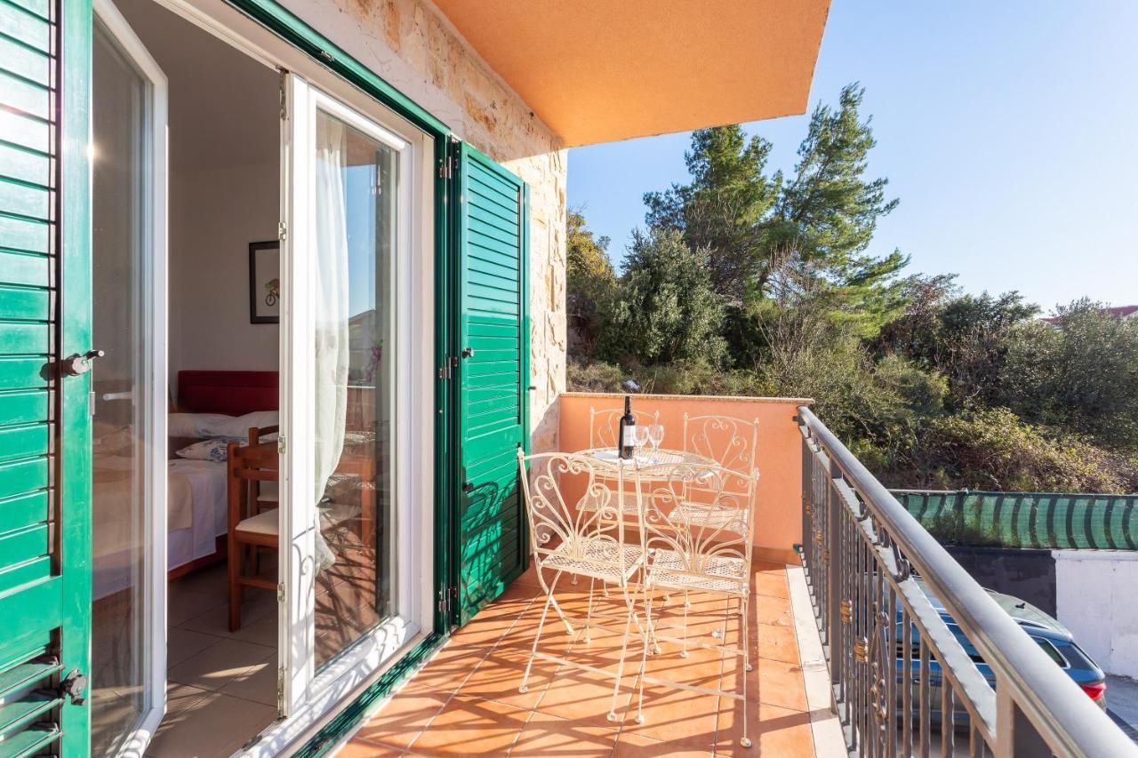 Villa Borzic Omiš Buitenkant foto