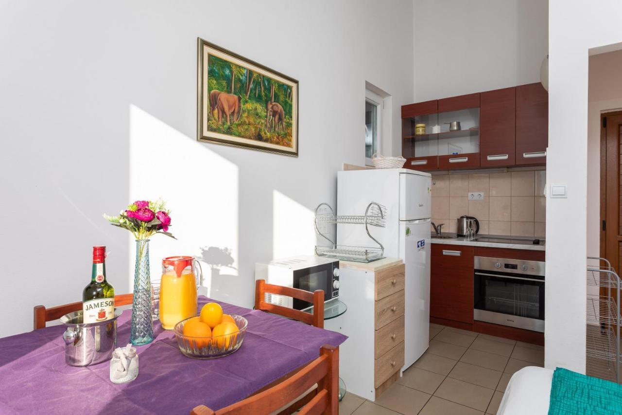 Villa Borzic Omiš Buitenkant foto