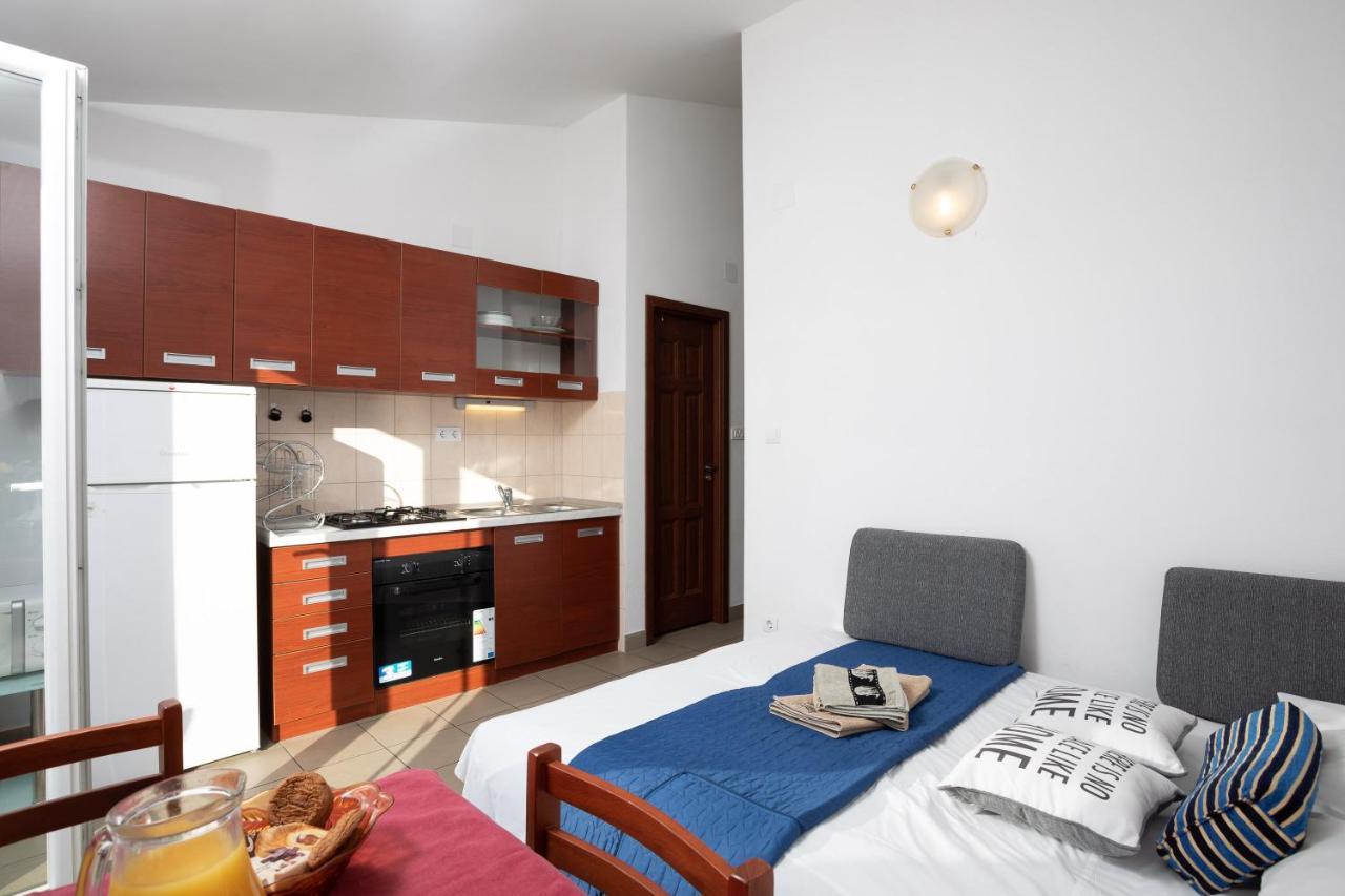 Villa Borzic Omiš Buitenkant foto